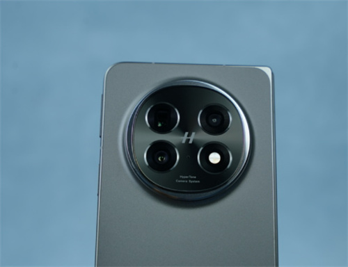 成功引领旗舰革命后，高通的底气明显更足了